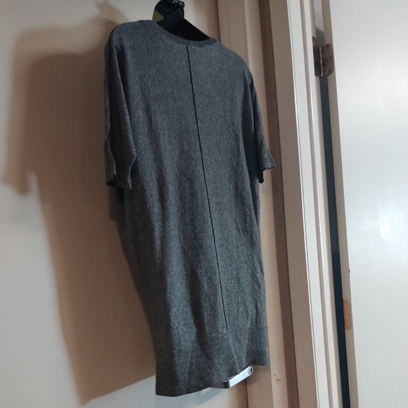 NWOT / BCBGeneration short sleeve sweater - Picture 5 of 5